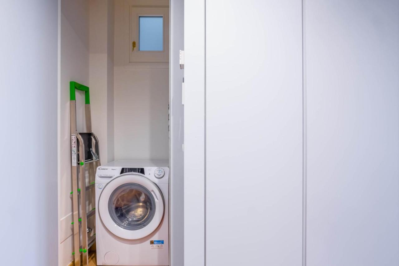 ミラノEasylife - Accogliente E Moderno Bilocale In Zona Navigliアパートメント エクステリア 写真